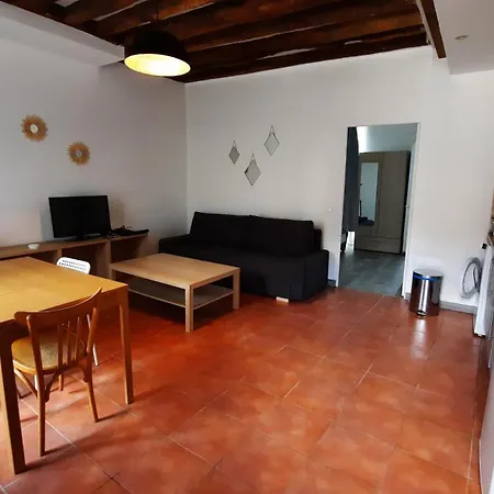 Ground Floor In Apartment